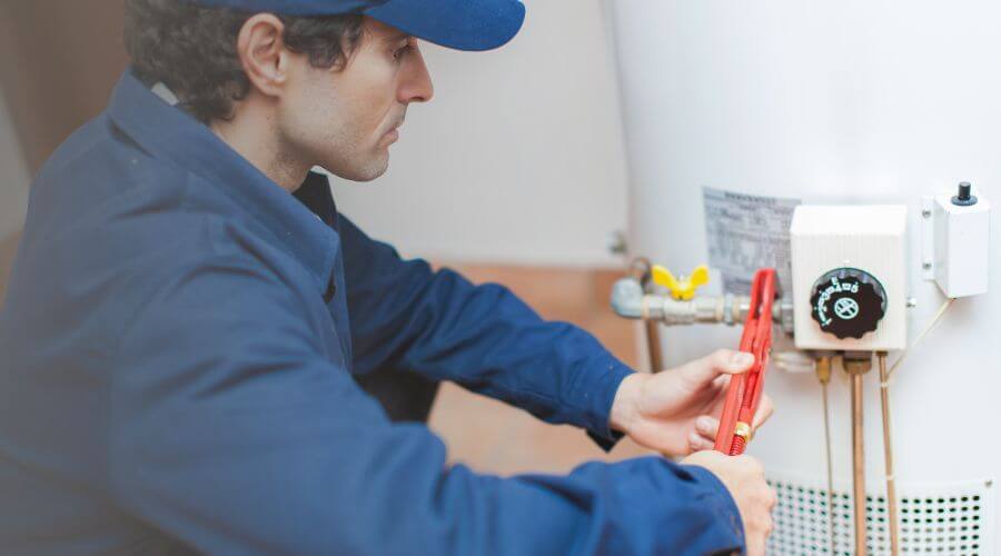 Professional water heater repair in Lindenwood, IL